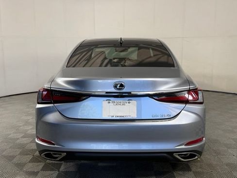 Used 2024 Lexus ES 350 w/ Premium Package FWD image 8