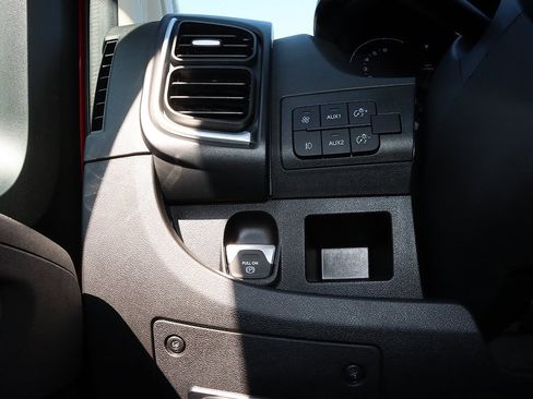 Used 2023 RAM ProMaster 2500 w/ Premium Convenience Group (B) image 34