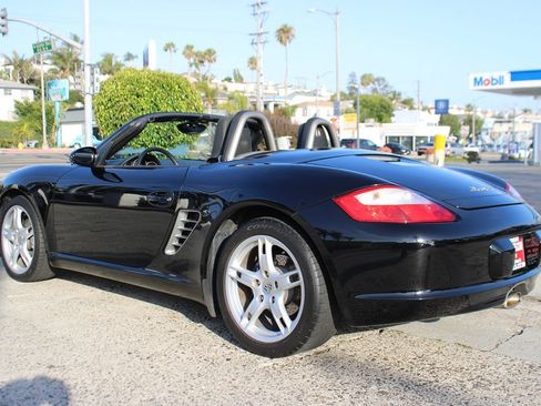 Used 2006 Porsche Boxster RWD image 3