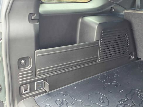 Used 2024 GMC Hummer EV 3X AWD/4WD image 15