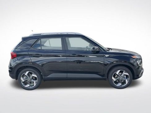 New 2026 Hyundai Venue SEL FWD image 7