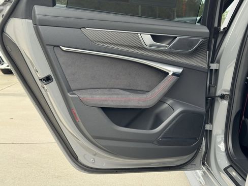 Used 2025 Audi RS 6 performance image 23