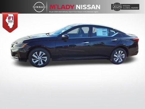 New 2025 Nissan Altima 2.5 S image 4