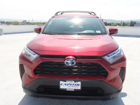 Used 2024 Toyota RAV4 XLE w/ Convenience Package image 7