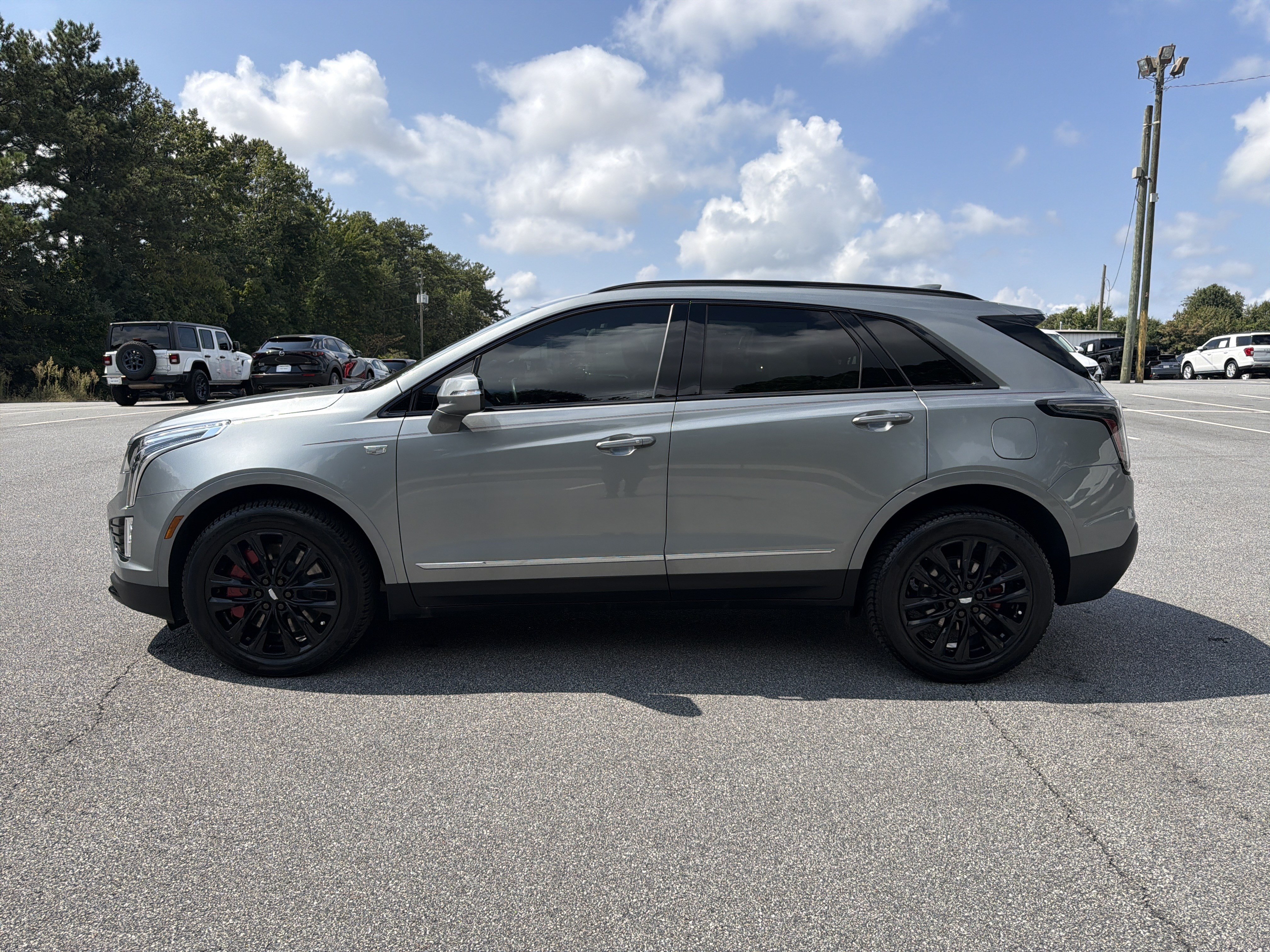 Used 2023 Cadillac XT5 Sportv w/ LPO, Floor Liner Package AWD/4WD image 4