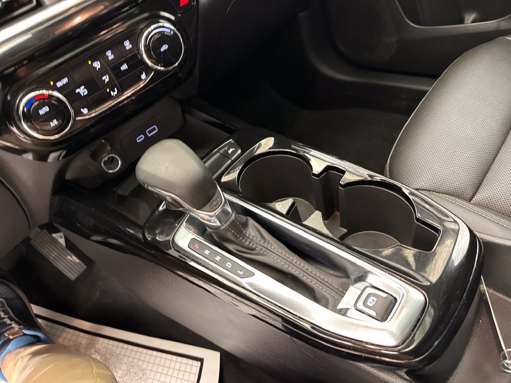 Used 2024 Chevrolet Trax ACTIV w/ Sunroof Package FWD image 19