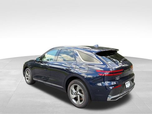 New 2026 Genesis GV70 2.5T Advanced AWD/4WD image 33