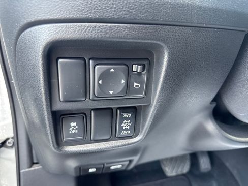 Used 2013 Nissan Juke NISMO image 15