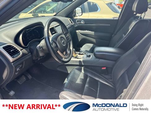 Used 2016 Jeep Grand Cherokee Limited AWD/4WD image 7