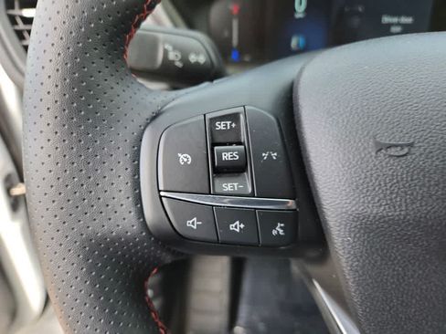 Used 2025 Ford Escape ST-Line FWD image 21