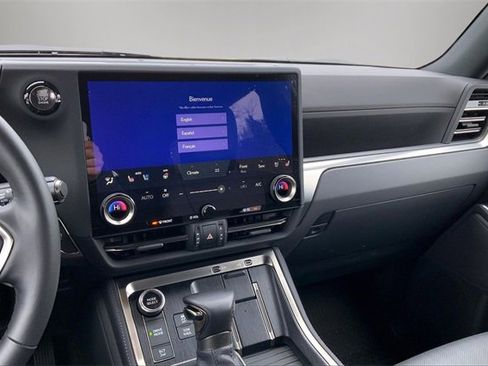 Certified 2025 Lexus GX 550 image 6