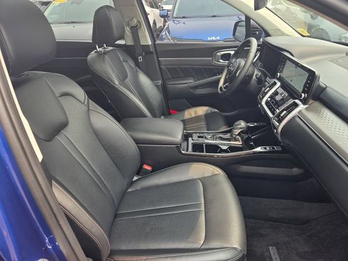 Used 2023 Kia Sorento SX AWD/4WD image 26