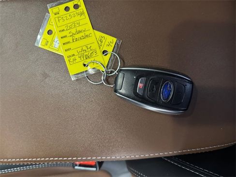 Used 2024 Subaru Forester Touring w/ Pop Package 2 image 26