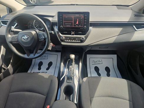 Used 2021 Toyota Corolla LE FWD image 18