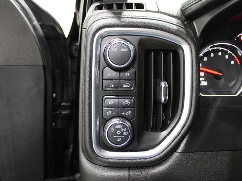 Used 2021 Chevrolet Silverado 1500 LTZ image 9