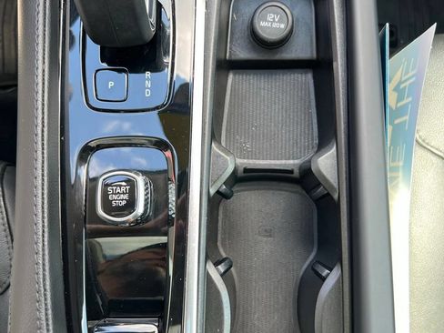 Used 2023 Volvo XC90 B5 Core AWD/4WD image 41