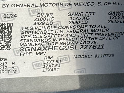 Used 2025 Chevrolet Equinox LT FWD image 31