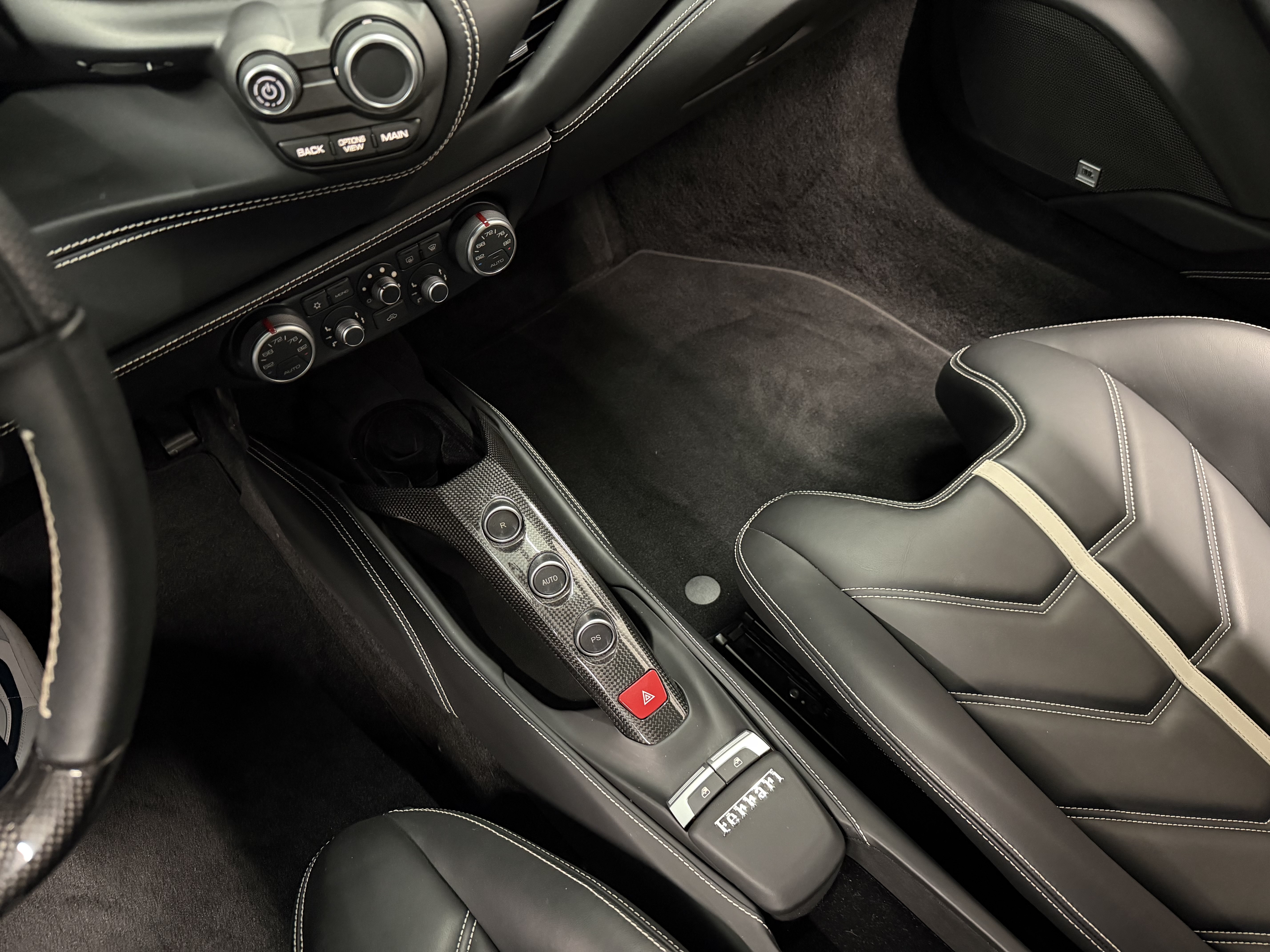 Used 2016 Ferrari 488 GTB RWD image 23