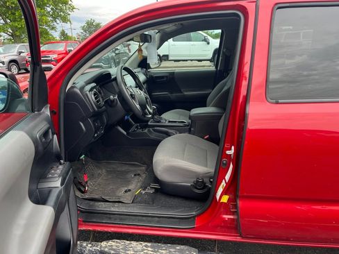 Used 2021 Toyota Tacoma SR AWD/4WD image 6