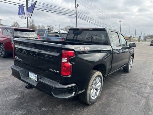 Used 2023 Chevrolet Silverado 1500 Custom image 5