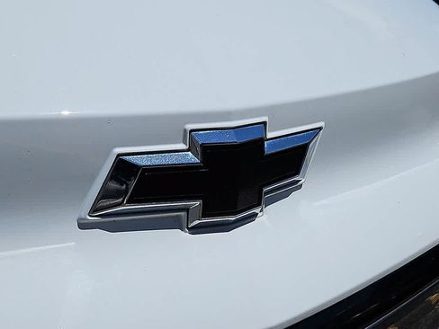 Used 2023 Chevrolet Bolt EUV LT w/ Convenience Package FWD image 30