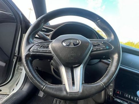 Used 2019 INFINITI QX50 Essential w/ Sensory Package AWD/4WD image 13