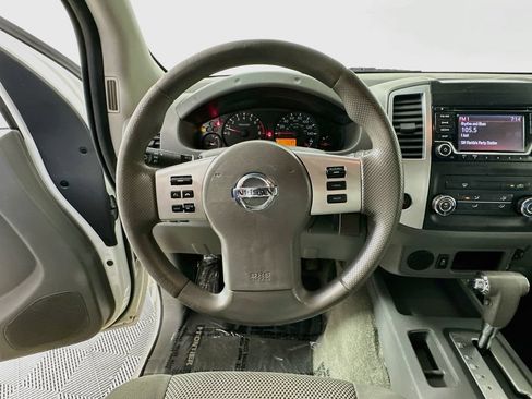 Used 2017 Nissan Frontier SV RWD image 13