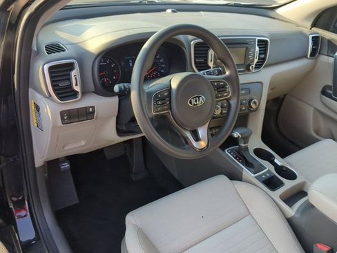 Used 2018 Kia Sportage LX image 13