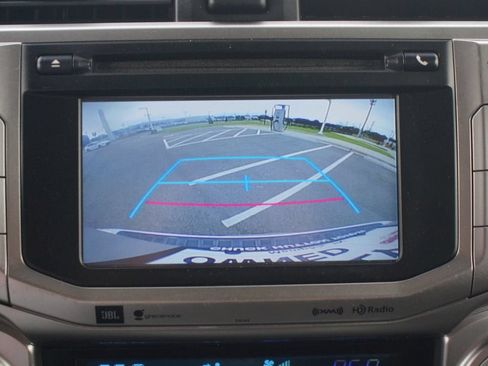 Used 2018 Toyota 4Runner Limited RWD image 8