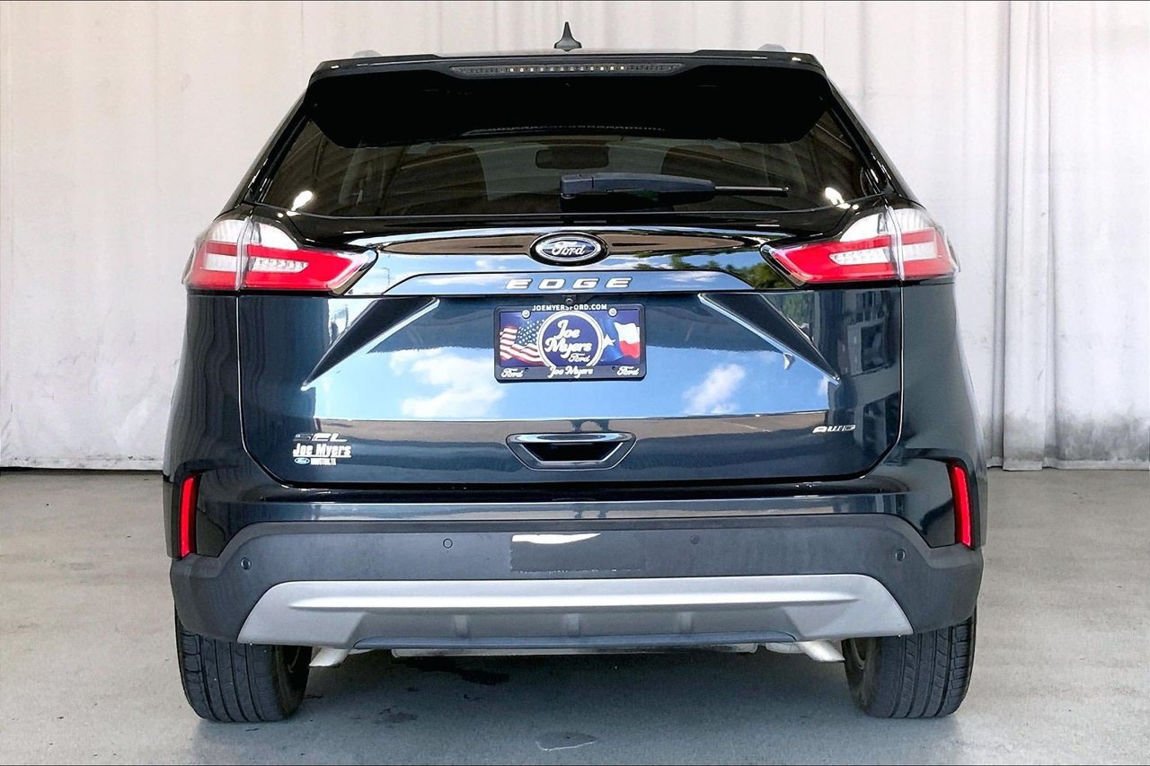 Used 2023 Ford Edge SEL w/ Convenience Package AWD/4WD image 3