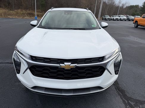 New 2026 Chevrolet Trax LT w/ Driver Confidence Package image 17