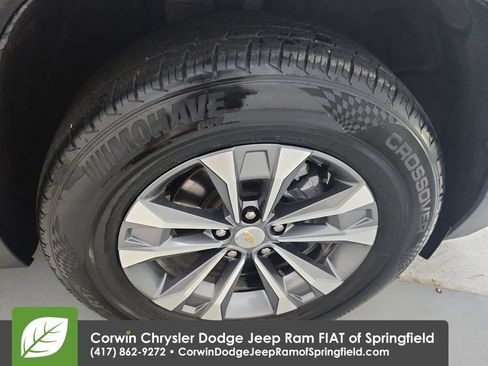 Used 2025 Chevrolet Equinox LT w/ Convenience Package II FWD image 32