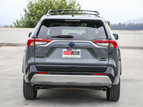 Certified 2023 Toyota RAV4 XSE w/ XSE Grade Weather Package AWD/4WD image 7