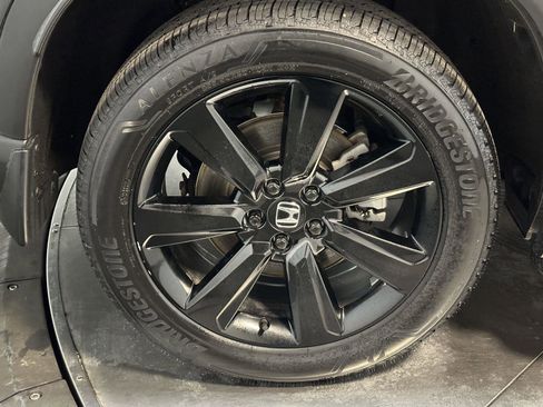 Certified 2023 Honda Pilot Elite image 16