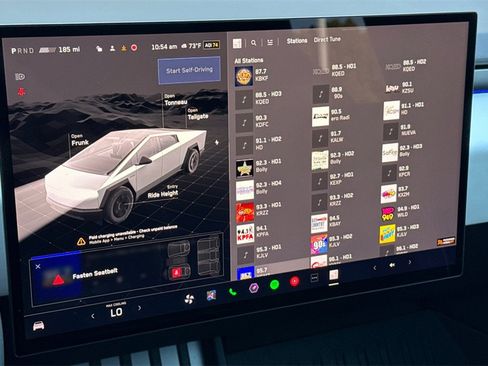 Used 2024 Tesla Cybertruck AWD Crew Cab image 16