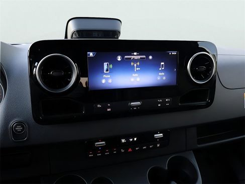 New 2025 Mercedes-Benz Sprinter 2500 image 21