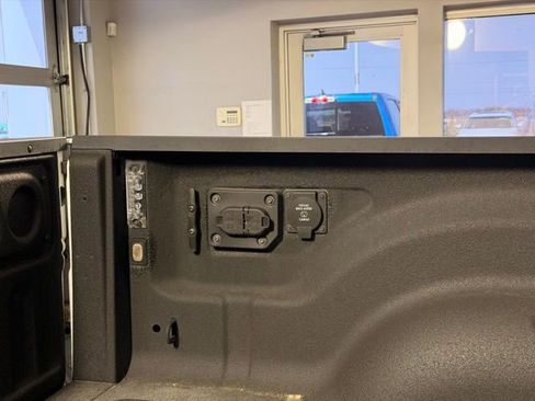 New 2025 RAM 2500 Tradesman AWD/4WD image 11