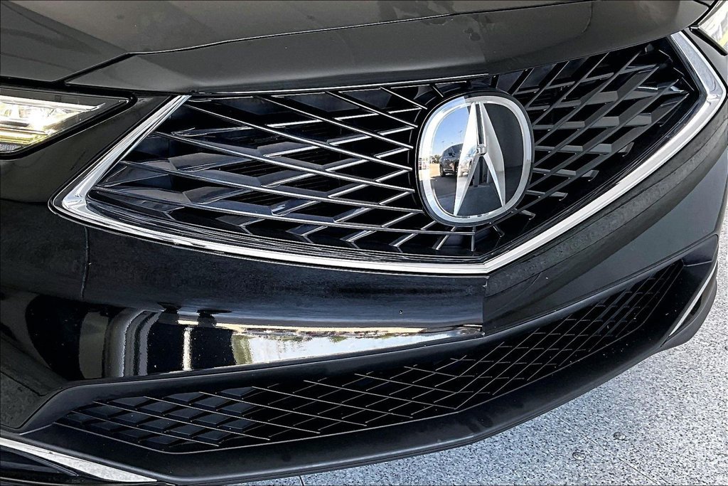 Used 2025 Acura MDX FWD image 36
