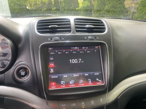 Used 2018 Dodge Journey Crossroad AWD/4WD image 13