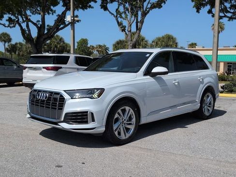 Used 2023 Audi Q7 3.0T Prestige AWD/4WD image 3