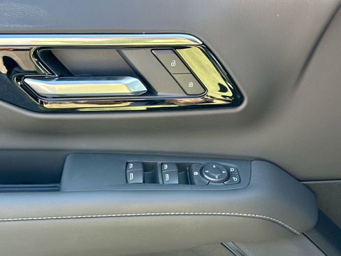 New 2026 Chevrolet Suburban LS w/ Max Trailering Package image 17