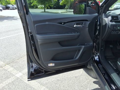 Used 2026 Honda Ridgeline Black Edition image 20