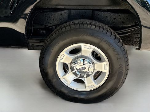 Used 2016 Ford F250 XLT w/ XLT Value Package image 34