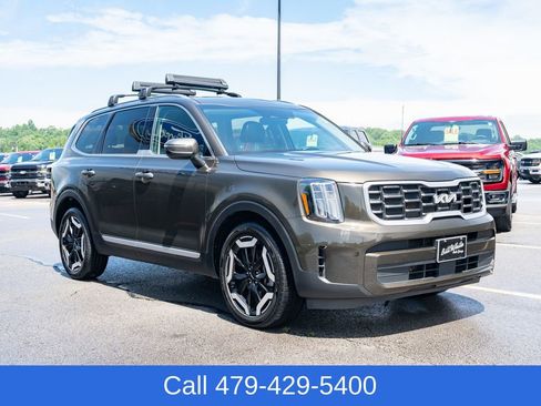 Used 2025 Kia Telluride S AWD/4WD image 8
