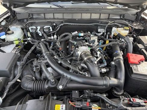 New 2025 Ford Bronco Badlands image 38