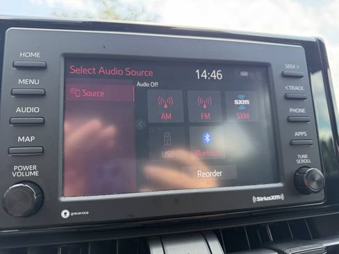 Used 2021 Toyota RAV4 LE FWD image 19