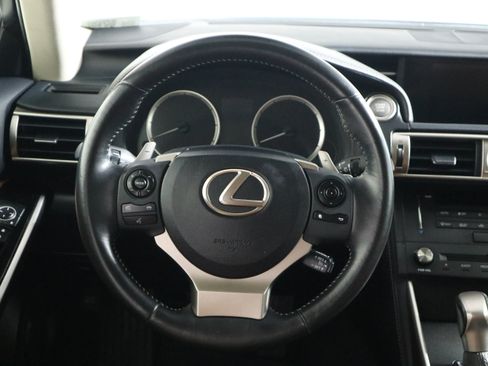Used 2015 Lexus IS 250 RWD image 16