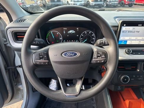 Certified 2022 Ford Maverick XLT image 13
