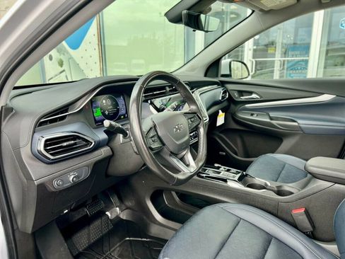 Used 2022 Chevrolet Bolt EUV Premier w/ Sun & Sound Package image 13