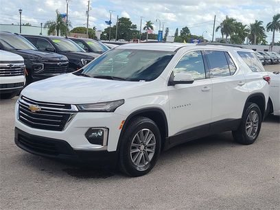 Used 2023 Chevrolet Traverse LT